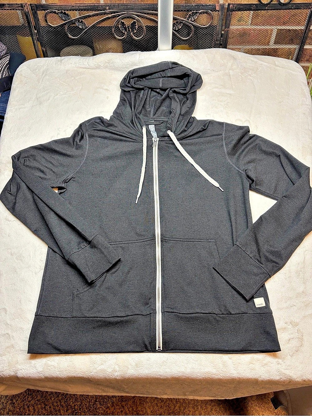 Vuori Hoodie Women Sz M Black Full Zip Halo Performance 2.0 Jersey (S# VW266)
